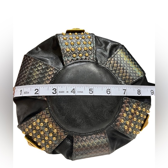 ST. MAARTEN Dallas 90s/Y2K Black/Multi Color Snake Embossed Leather Bucket Bag - Picture 8 of 13